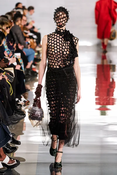 Look 43